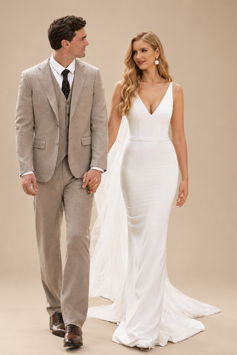 Rutipo Ivory Trumpet/Mermaid V Neck Elastic Satin Court Train Wedding Dress with Appliques Lace