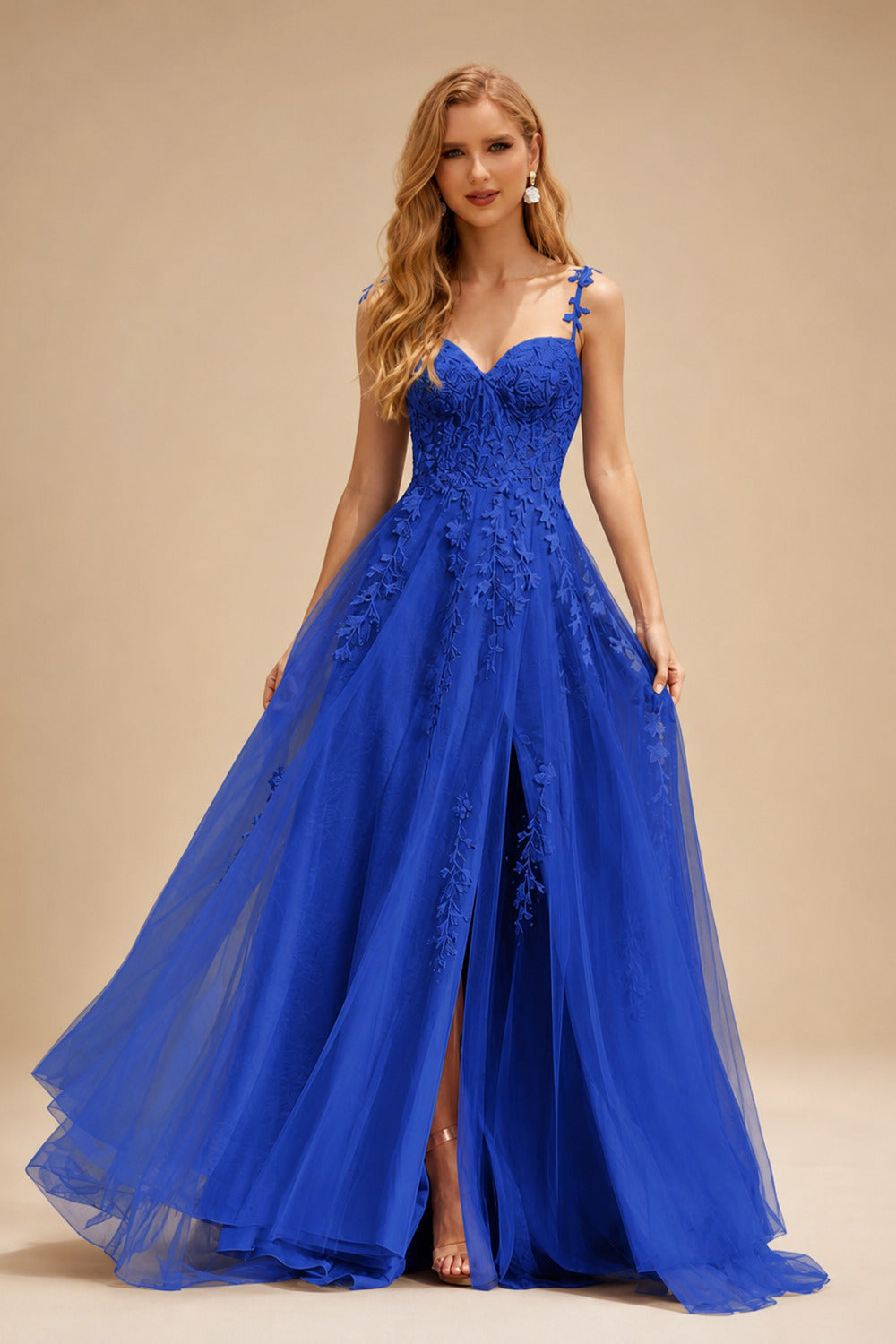 Rutipo Royal Blue A-line V Neck Sweep Train Tulle Prom Dress with Appliqued Beading