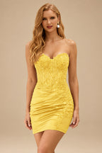 Rutipo Daffodil Sheath Strapless Beaded Sequin Corset Silk like Satin Mini Homecoming Dress