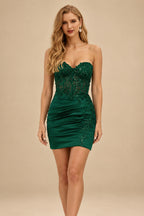 Rutipo Dark Green Sheath Strapless Beaded Sequin Corset Silk like Satin Mini Homecoming Dress