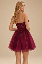 Rutipo Burgundy A-line Strapless Sweetheart Corset Lace Homecoming Dress with Pleated