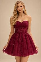 Rutipo Burgundy A-line Strapless Sweetheart Corset Lace Homecoming Dress with Pleated