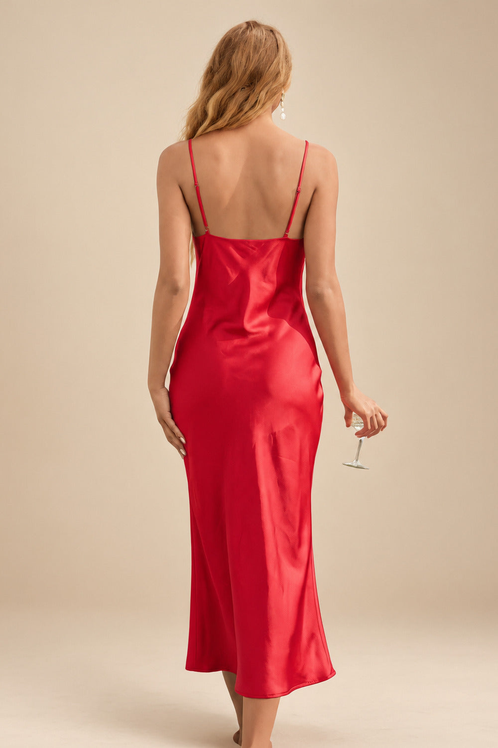 Rutipo Red Sheath/Column Cowl Neck Sleeveless Bridesmaid Dress