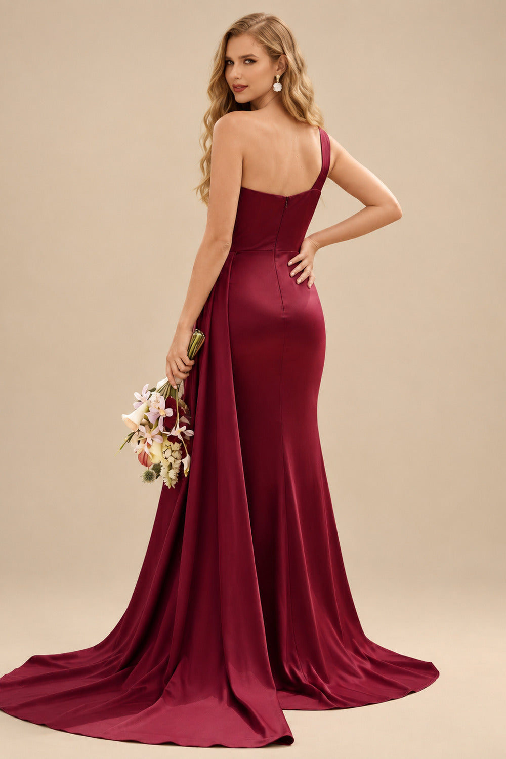 Rutipo Burgundy Sheath/Column One-Shoulder Sleeveless Silk Like Satin Bridesmaid Dresses