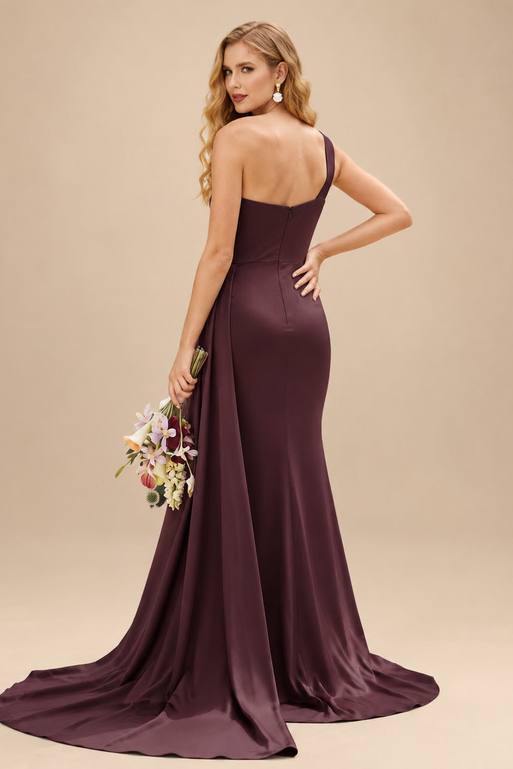 Rutipo Cabernet Sheath/Column One-Shoulder Sleeveless Silk Like Satin Bridesmaid Dresses