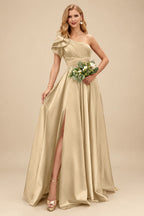 Rutipo Champagne A-Line One-Shoulder Short Sleeves Sweep Train Satin Bridesmaid Dresses With Ruffle