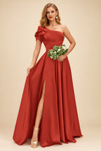 Rutipo Vermilion A-Line One-Shoulder Short Sleeves Sweep Train Satin Bridesmaid Dresses With Ruffle
