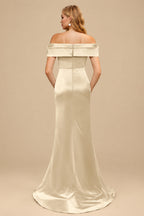 Rutipo Champagne Trumpet/Mermaid Off-The-Shoulder Sleeveless Sweep Train Satin Bridesmaid Dresses