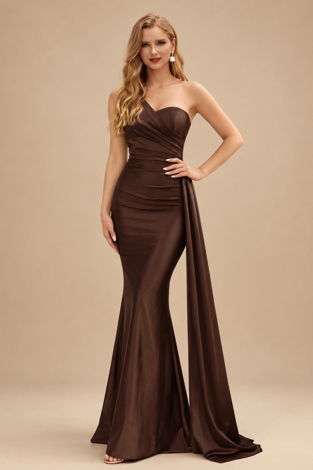 Rutipo Chocolate Trumpet/Mermaid One-Shoulder Sweep Train Stretch Satin Evening Dresses