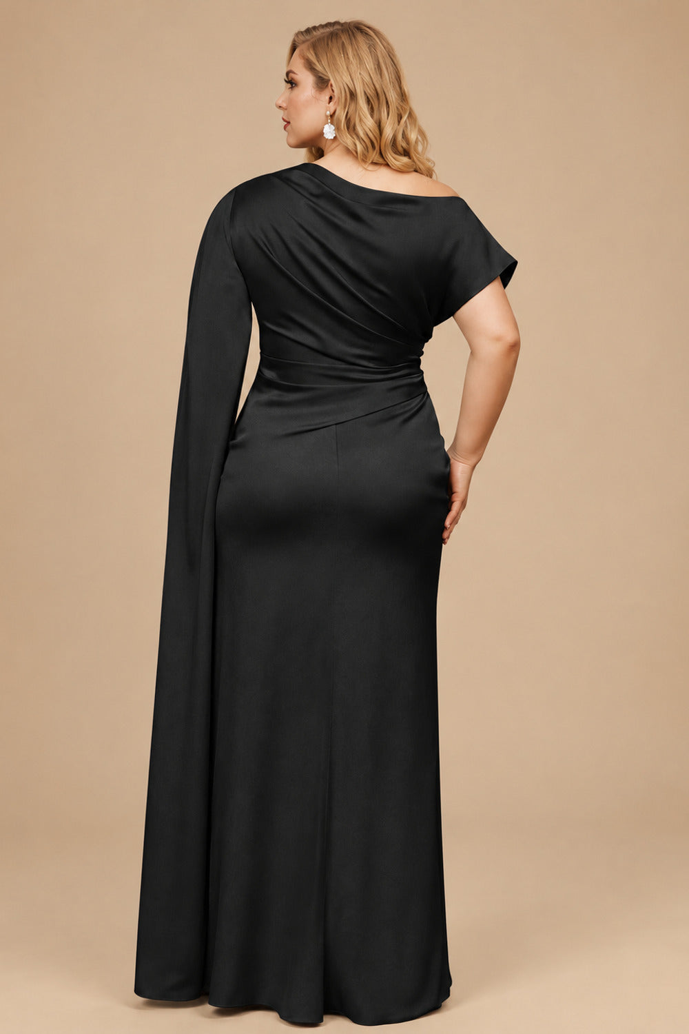 Rutipo Black Sheath/Column Asymmetrical Short Sleeves Crepe Satin Evening Dresses