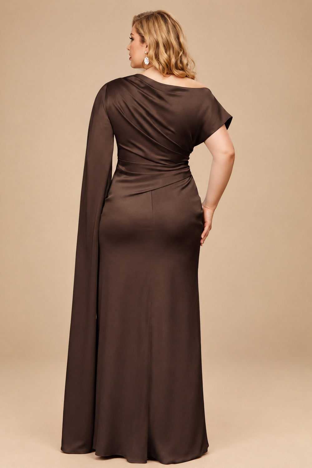 Rutipo Chocolate Sheath/Column Asymmetrical Short Sleeves Crepe Satin Evening Dresses