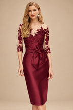 Rutipo Burgundy Sheath/Column Illusion Neck Knee-Length Satin Mother Of The Bride Dresses With Lace