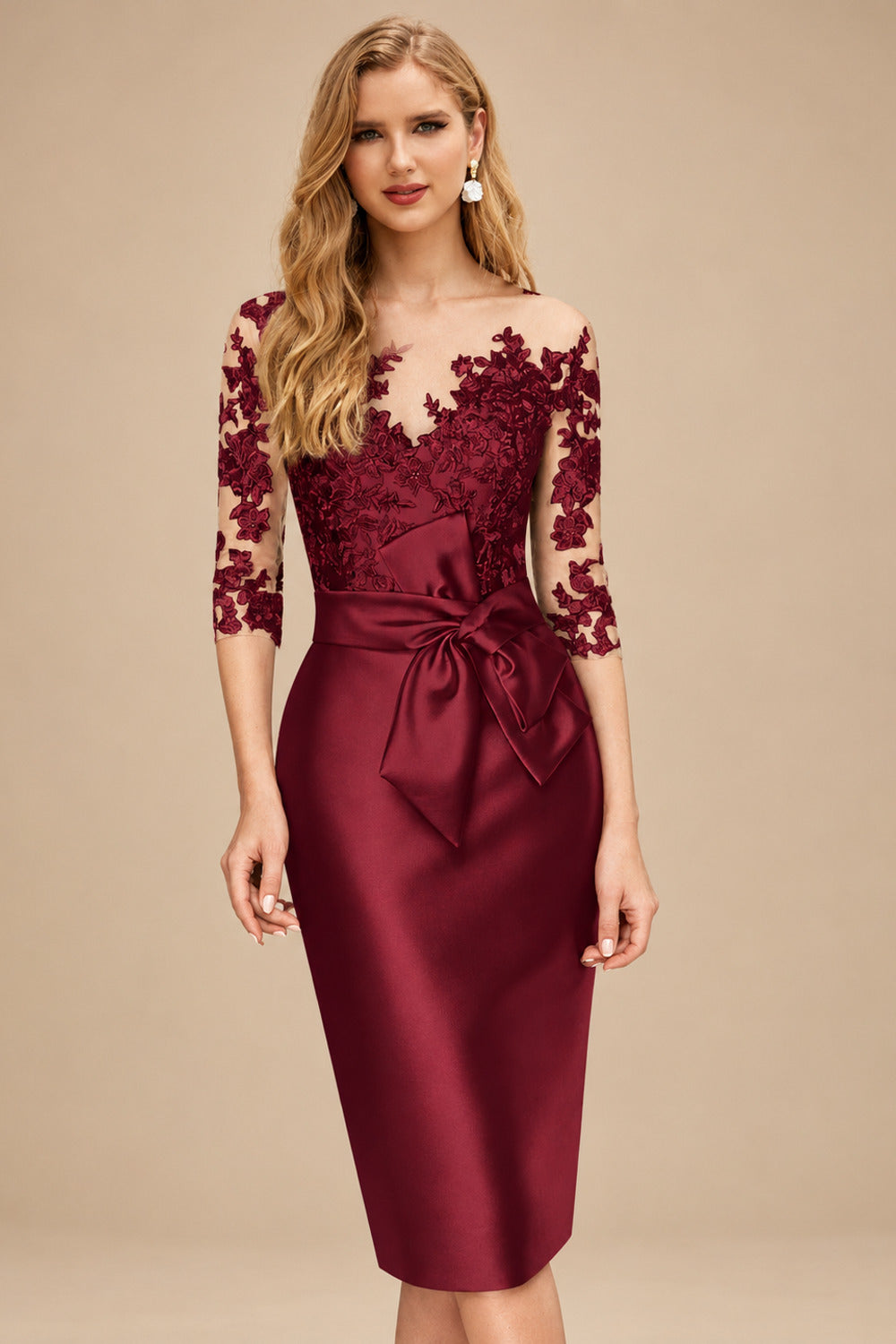 Rutipo Burgundy Sheath/Column Illusion Neck Knee-Length Satin Mother Of The Bride Dresses With Lace