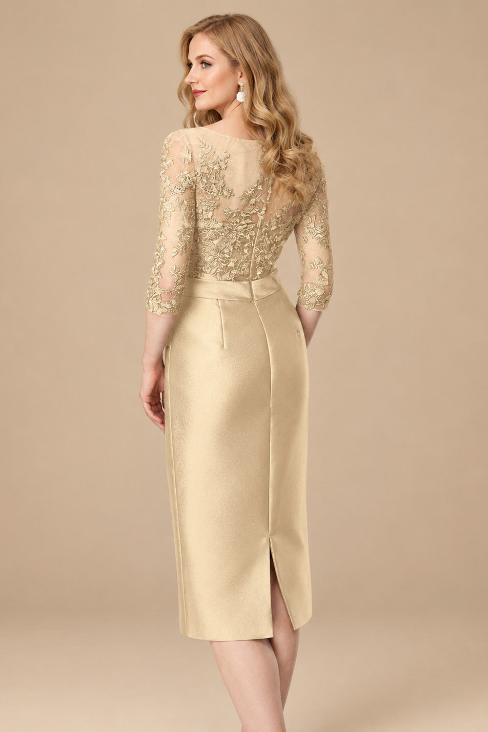 Rutipo Champagne Sheath/Column Illusion Neck Knee-Length Satin Mother Of The Bride Dresses With Lace