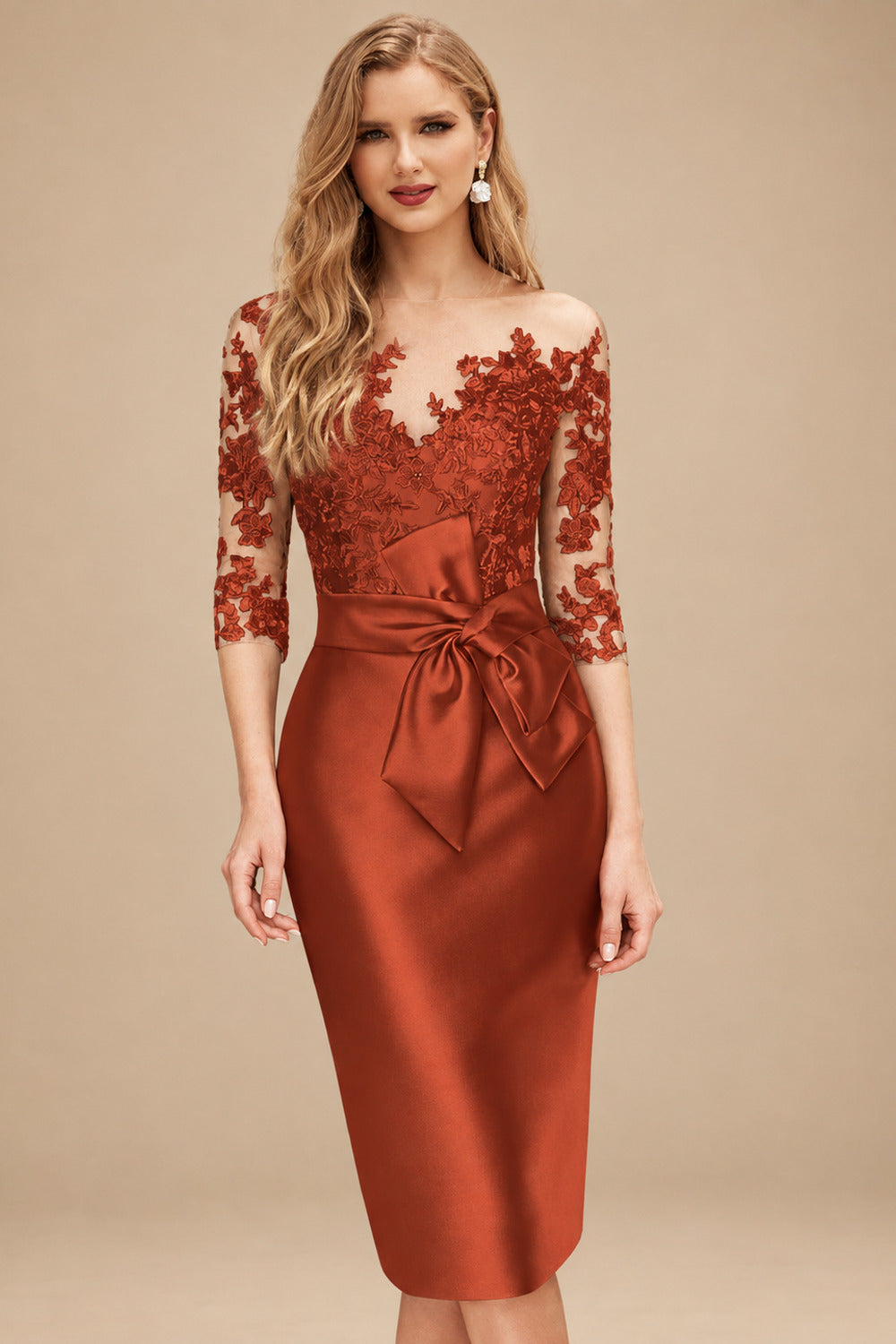Rutipo Terracotta Sheath/Column Illusion Neck Knee-Length Satin Mother Of The Bride Dresses With Lace