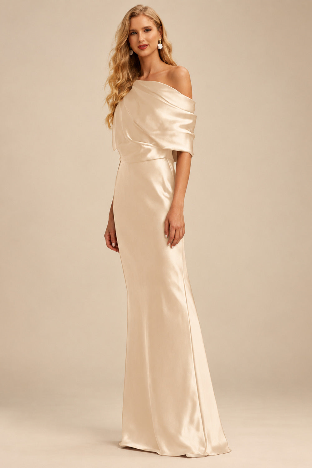 Rutipo Champagne Sheath/Column Asymmetrical Neck Short Sleeves Mother Of The Bride Dresses