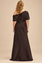 Rutipo Chocolate Sheath/Column Asymmetrical Neck Short Sleeves Mother Of The Bride Dresses