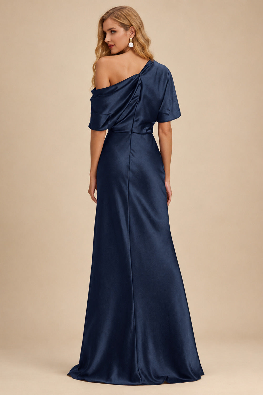 Rutipo Navy Blue Sheath/Column Asymmetrical Neck Short Sleeves Mother Of The Bride Dresses
