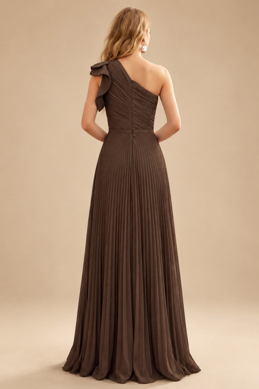 Rutipo Chocolate Elegant Pleated One-Shoulder Sleeveless Floor-Length Mother Of The Bride Dresses With Pleated