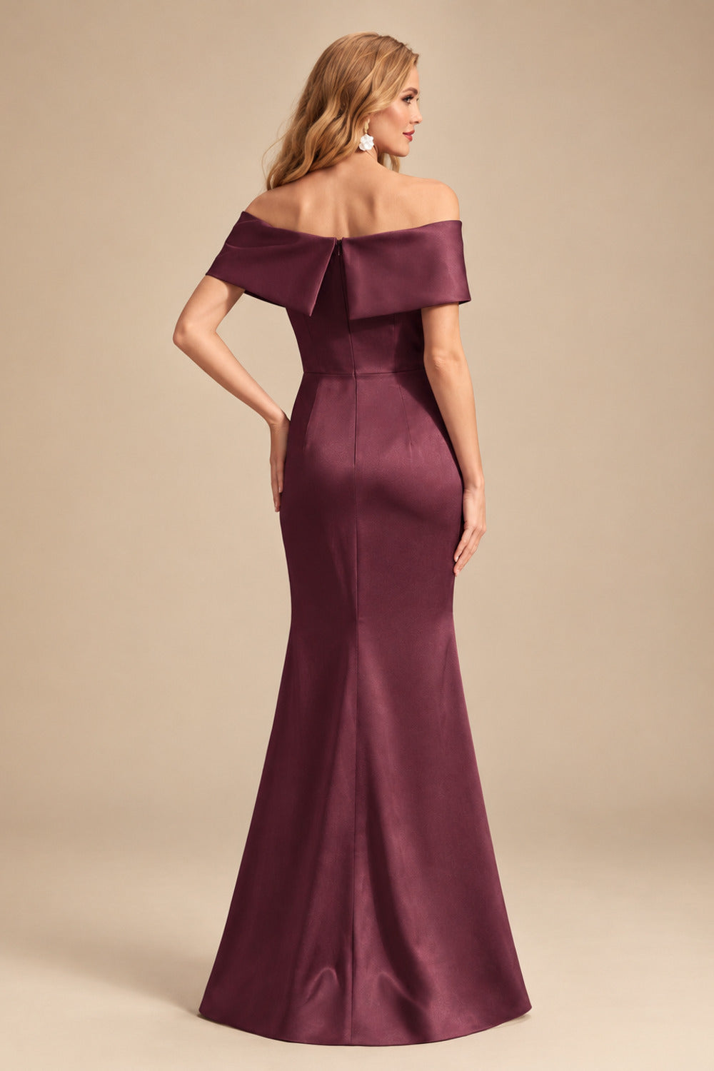 Rutipo Cabernet Sheath/Column Off-The-Shoulder Sleeveless Satin Mother Of The Bride Dresses