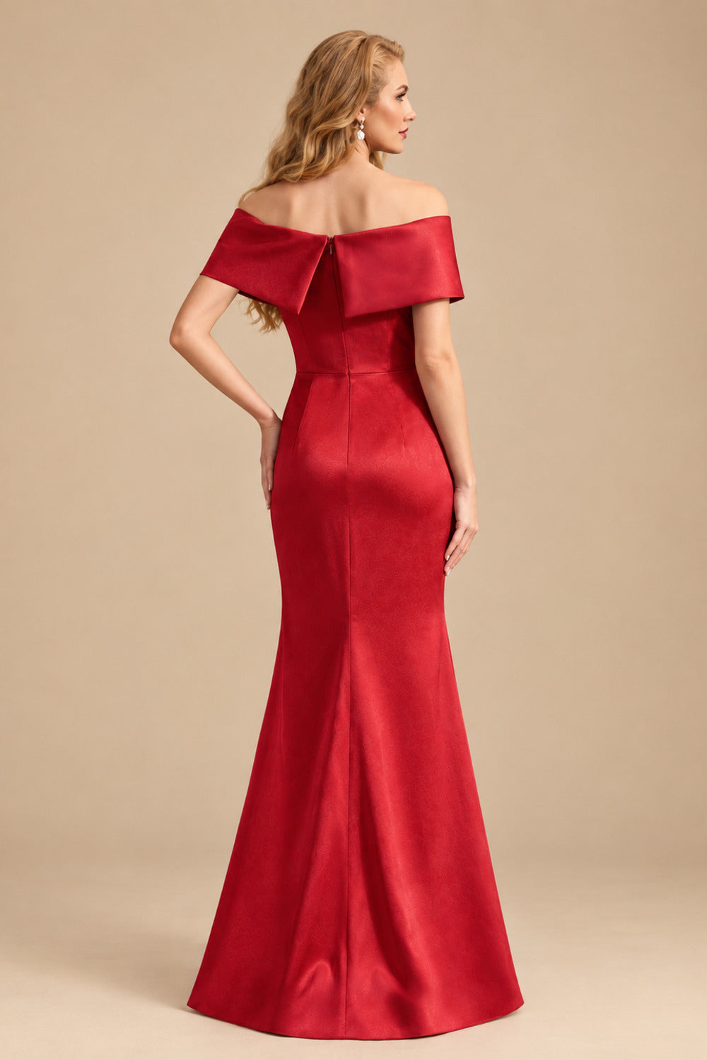 Rutipo Red Sheath/Column Off-The-Shoulder Sleeveless Satin Mother Of The Bride Dresses