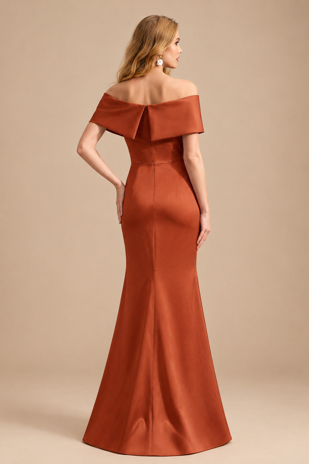 Rutipo Terracotta Sheath/Column Off-The-Shoulder Sleeveless Satin Mother Of The Bride Dresses