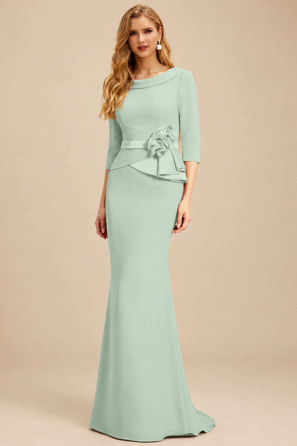 Rutipo Sage Green Sheath/Column Elastic Satin Mother Of The Bride Dresses With Flower(s)