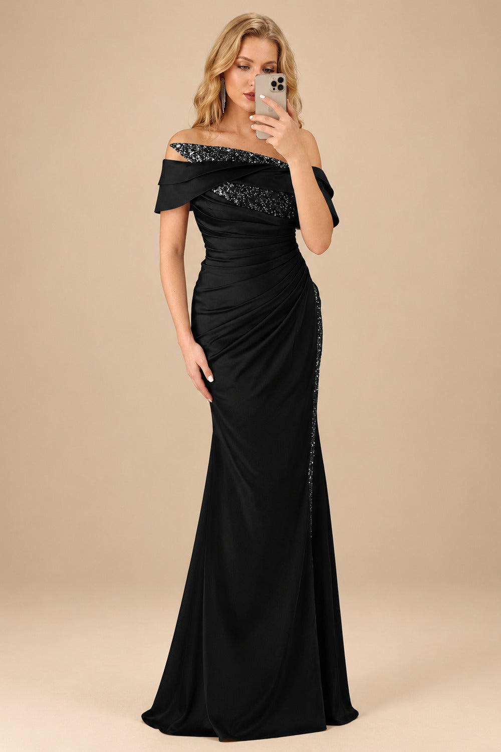 Rutipo Black Sheath/Column Off-The-Shoulder Sleeveless Acetate Satin Prom Dresses With Rhinestone