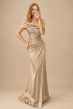 Rutipo Champagne Sheath/Column Off-The-Shoulder Sleeveless Acetate Satin Prom Dresses With Rhinestone