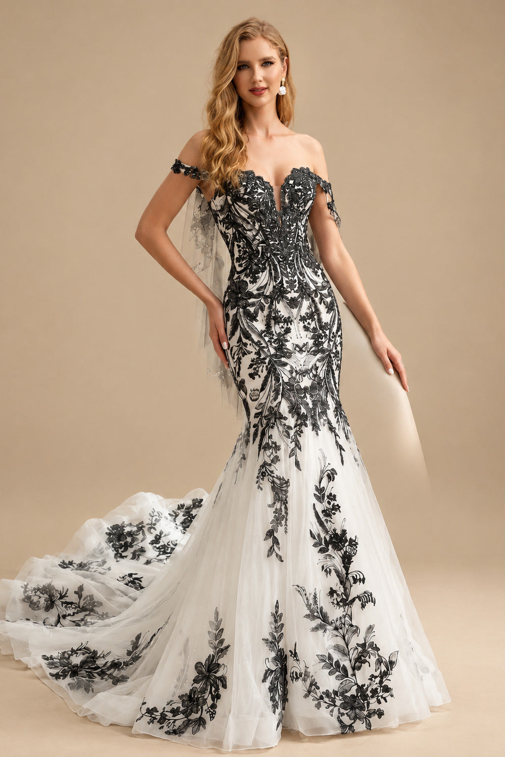 Rutipo As Picture Trumpet/Mermaid Sweetheart Chapel Train Lace Wedding Dress