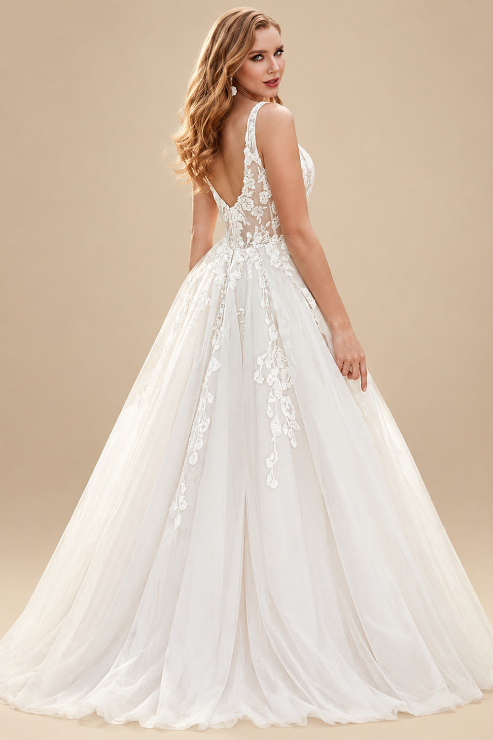 Rutipo Ivory Ball-Gown V-Neck Sweep Train Tulle Wedding Dress With Lace