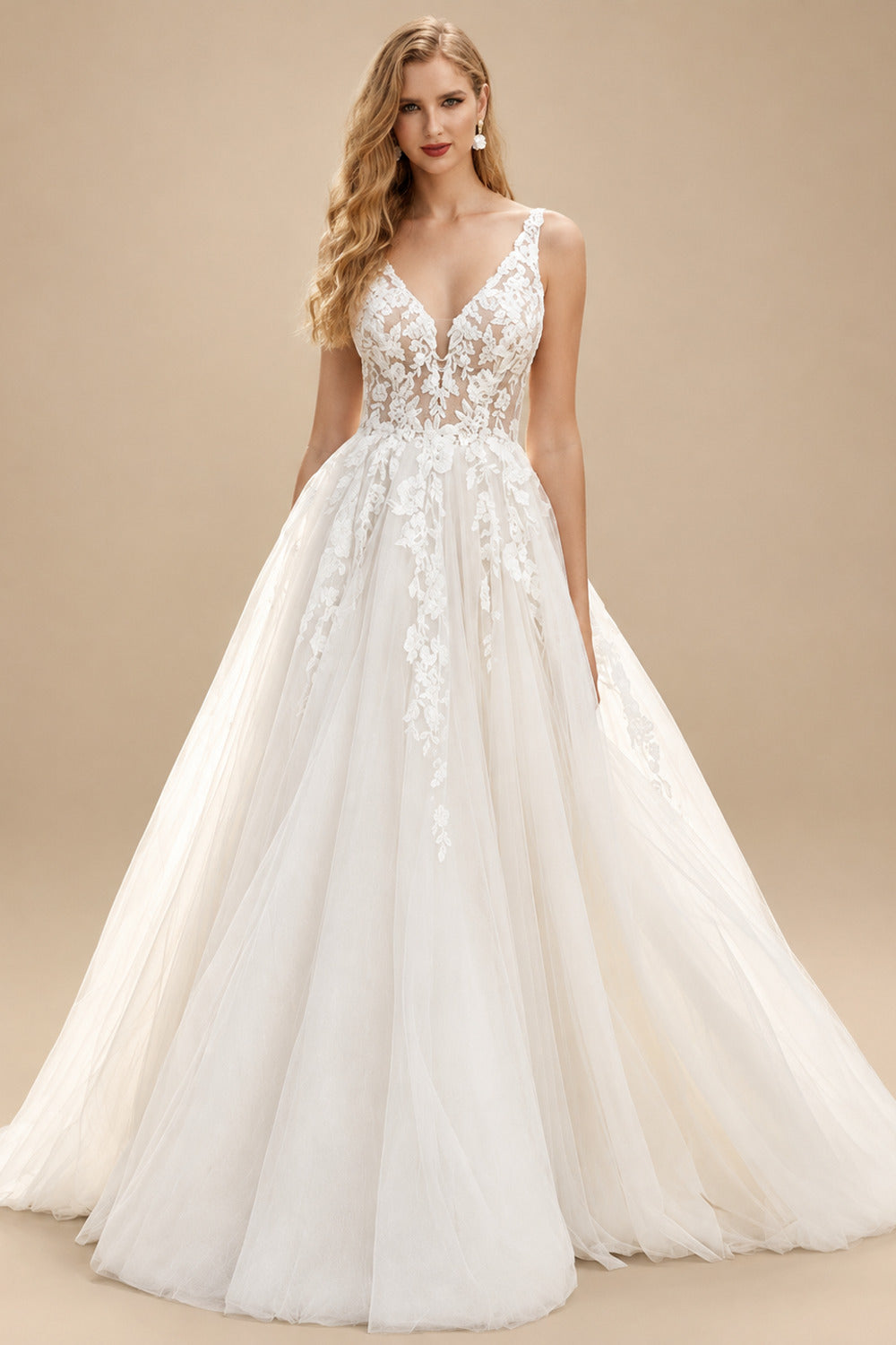 Rutipo Ivory Ball-Gown V-Neck Sweep Train Tulle Wedding Dress With Lace