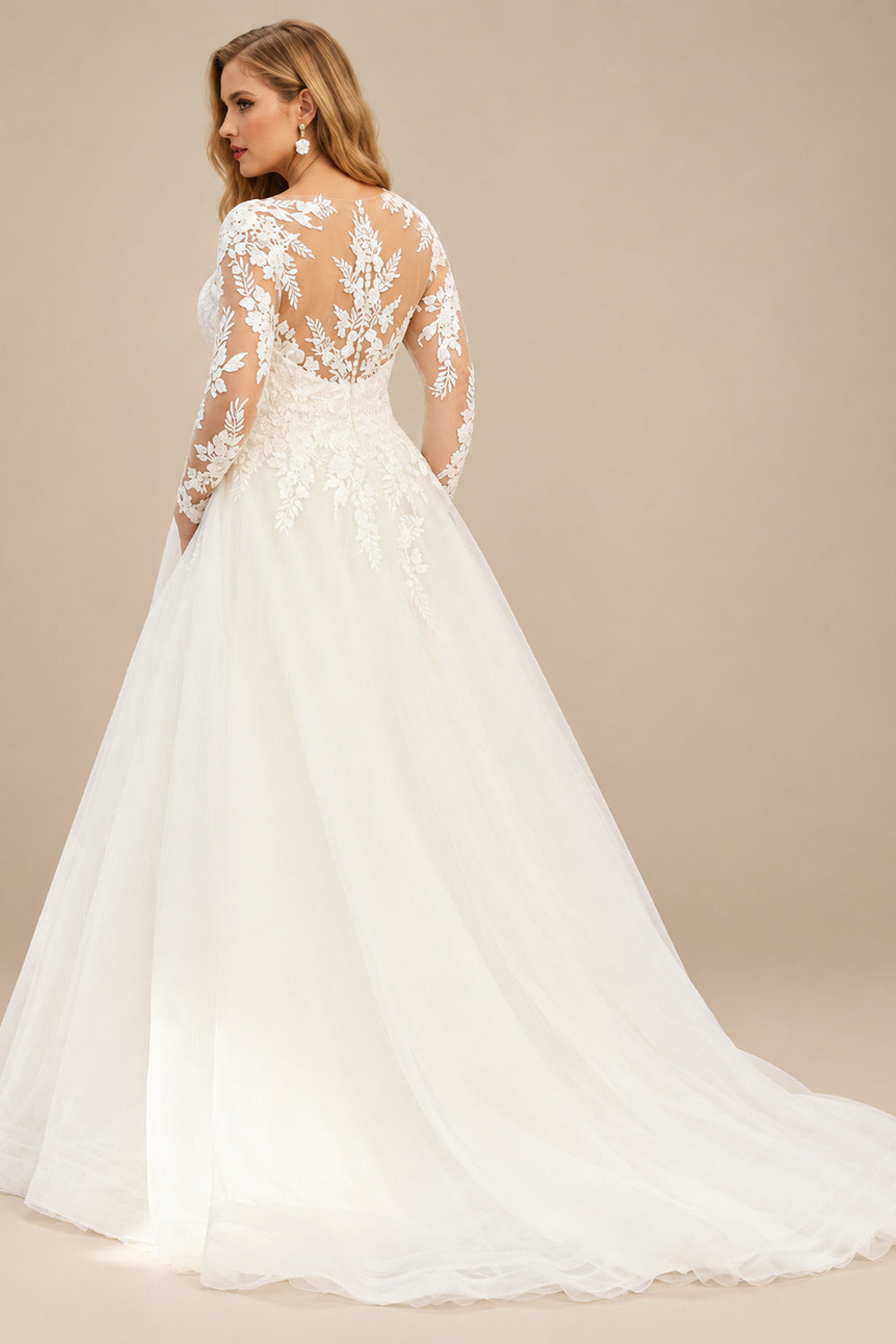 Rutipo Ivory Ball-Gown/Princess Illusion Neck Sweep Train Organza Plus Size Wedding Dress With Appliques Lace