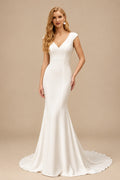 Rutipo Ivory V-Neck Mermaid Wedding Dress With Short Sleeves