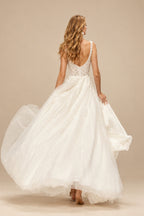 Rutipo Ivory A-Line Square Neckline Sleeveless Tulle Wedding Dresses With Appliques Lace