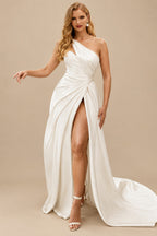 Rutipo Ivory A-Line One-Shoulder Sleeveless Court Train Satin Wedding Dresses With Split Front