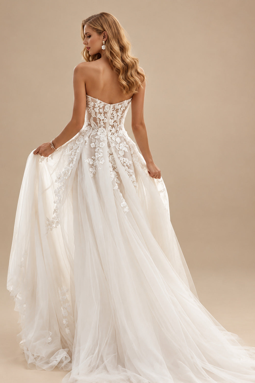 Rutipo Ivory A-Line Boho Sweetheart Vintage Tulle Wedding Dresses With Appliques Lace