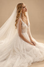 Rutipo Ivory Boho Ball-Gown V-Neck Vintage Tulle Wedding Dresses With Appliques Lace