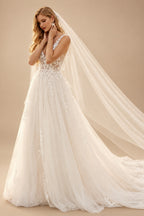 Rutipo Ivory Boho Ball-Gown V-Neck Vintage Tulle Wedding Dresses With Appliques Lace