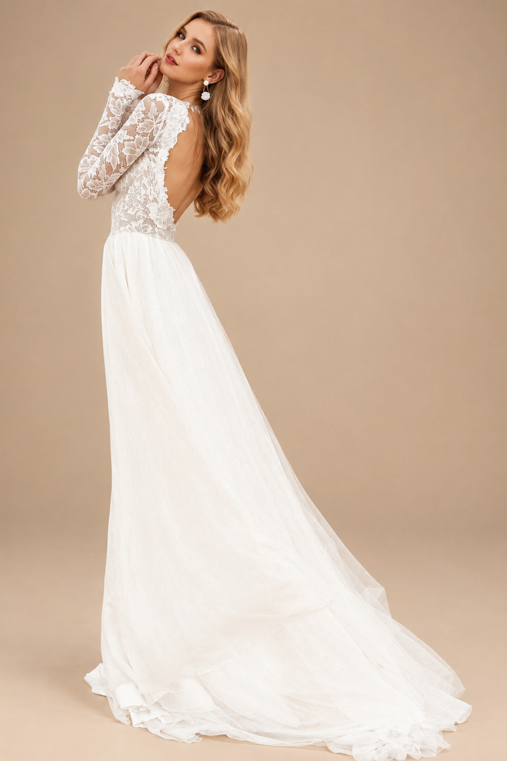 Rutipo Ivory Boho Lace A-Line Open Back Long Sleeves Wedding Dresses With Tulle