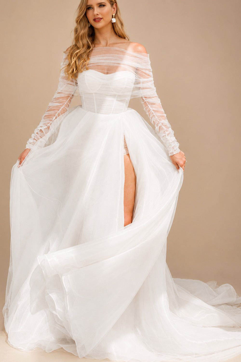 Rutipo White Boho Beach Tulle A-Line Slit Wedding Dresses