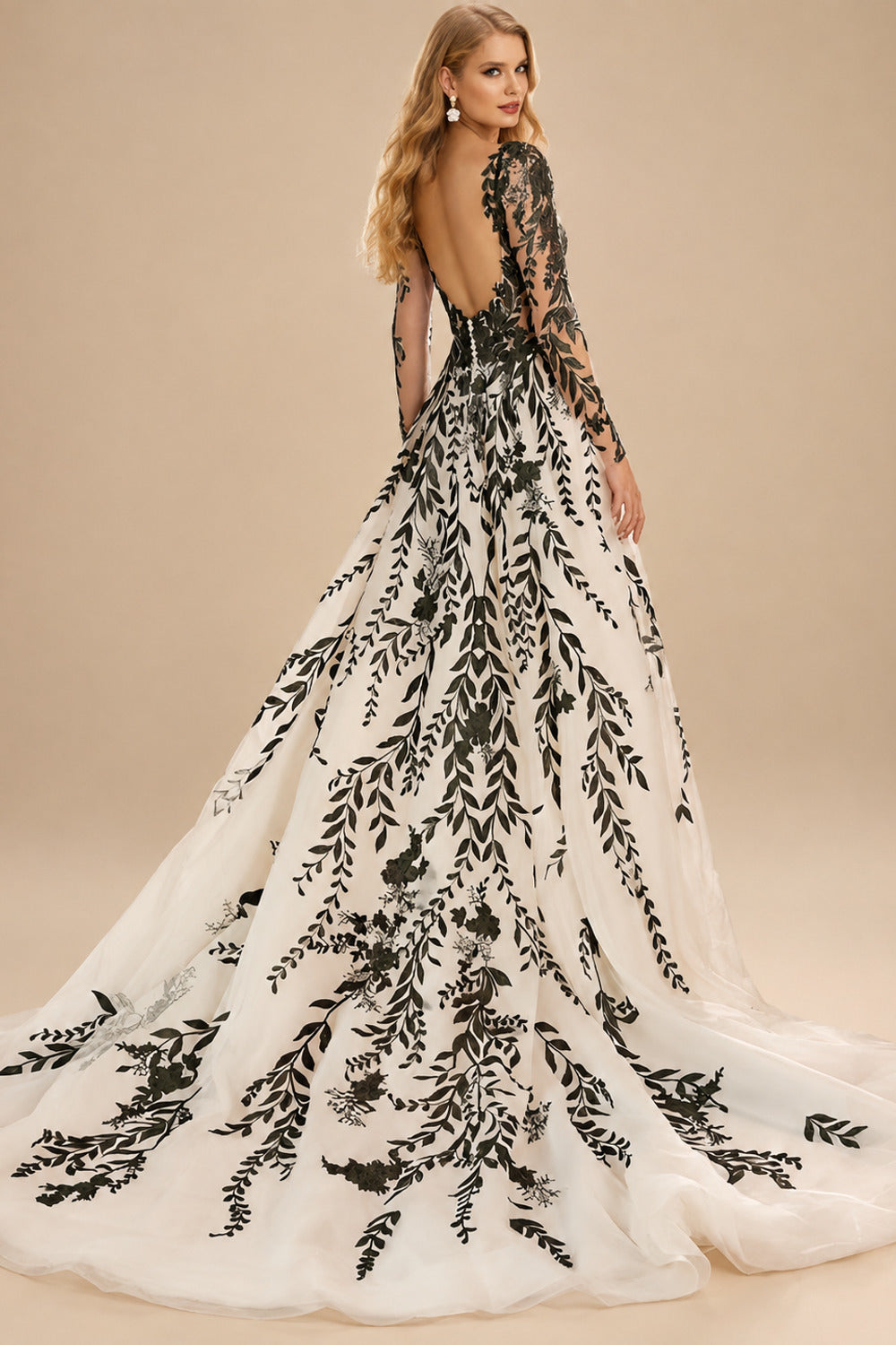 Rutipo As Picture A-Line Long Sleeves Court Train Lace Wedding Dresses
