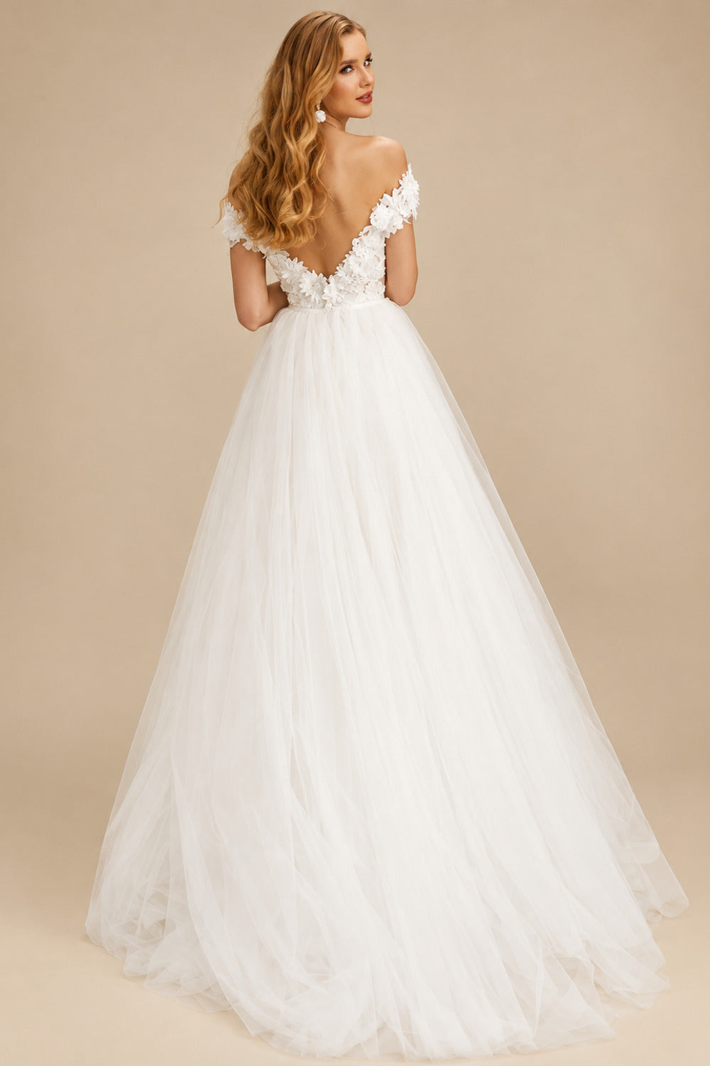 Rutipo Ivory Sheath/Column Off-The-Shoulder Sleeveless Detachable Wedding Dresses With Lace