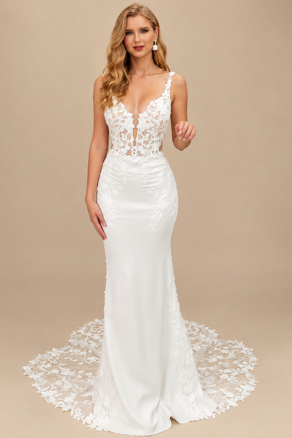 Rutipo Ivory V-Neck Sleeveless Court Train Lace Wedding Dresses