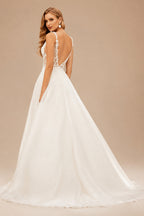 Rutipo Ivory A-Line V-Neck Sleeveless Tulle Wedding Dresses With Appliques Lace
