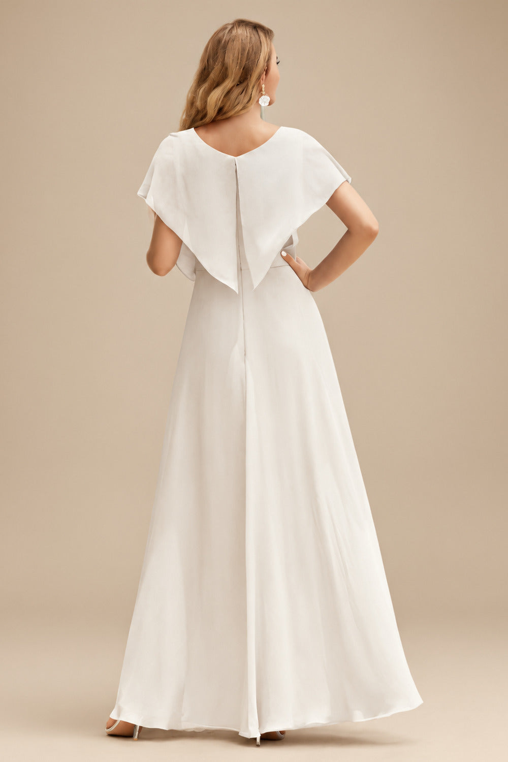 Rutipo Ivory A-Line Halter Sleeveless Sweep Train Satin Wedding Dresses With Bow(s)