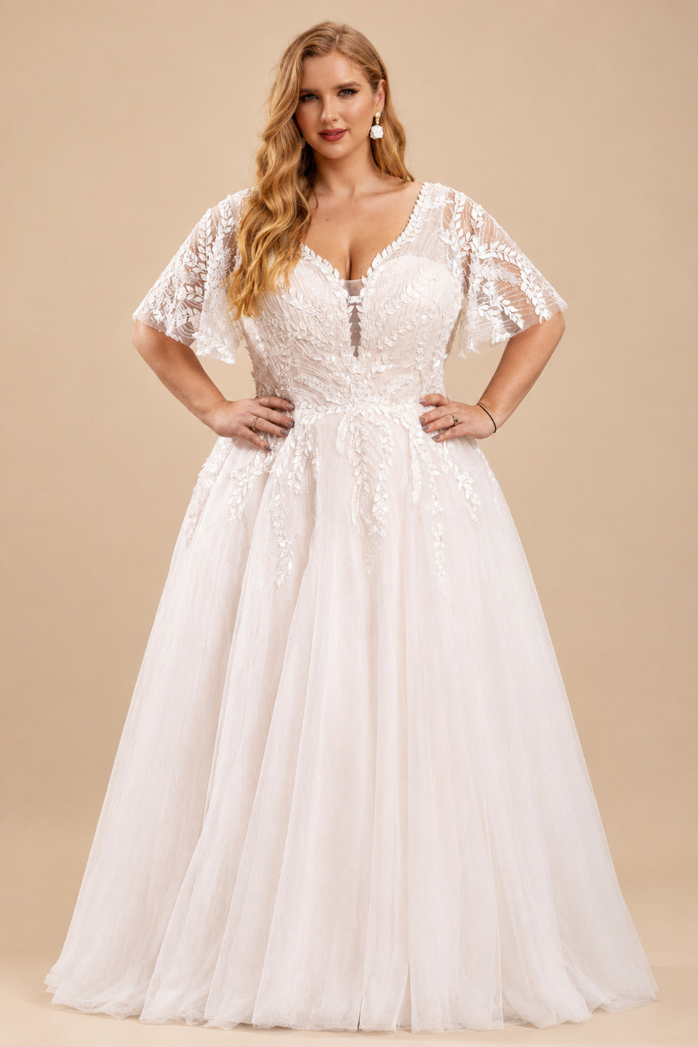 Rutipo As Picture Plus Size A-Line V-Neck 1/2 Sleeves Tulle Wedding Dresses With Appliques Lace