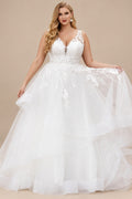 Rutipo White Plus Size A-Line V-Neck Sleeveless Sweep Train Tulle Wedding Dresses With Lace