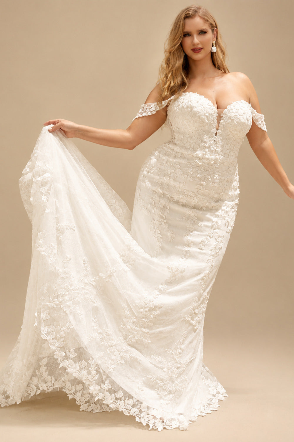 Rutipo Ivory Plus Size Trumpet/Mermaid Off-The-Shoulder Court Train Lace Wedding Dresses