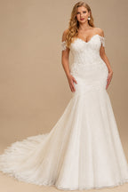 Rutipo Ivory Plus Size Trumpet/Mermaid Off-The-Shoulder Tulle Wedding Dresses With Lace